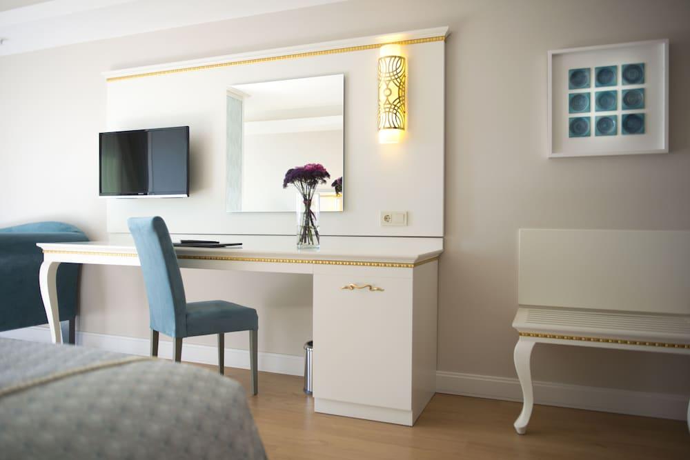 Prime Boutique Hotel Antalia Esterno foto